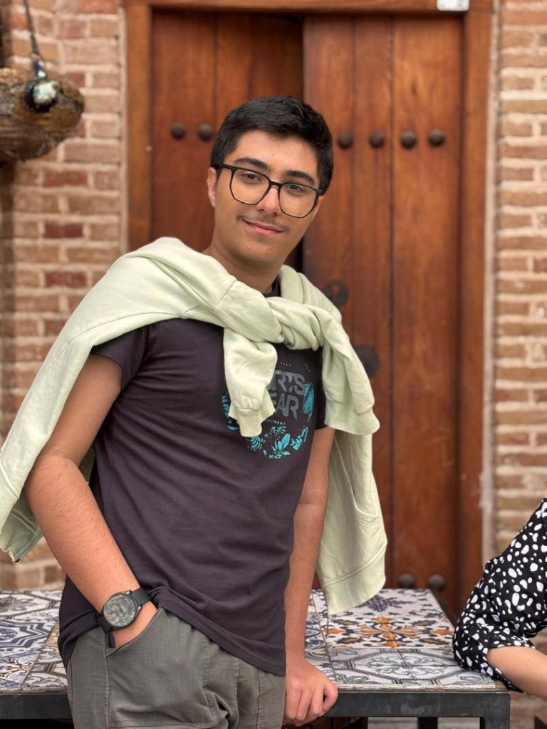 دانیال درگی نخبه هوش مصنوعی